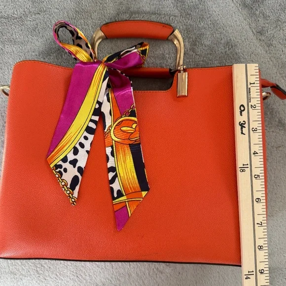 🧡GUC Orange Structured Handbag 🧡 - Picture 8 of 13